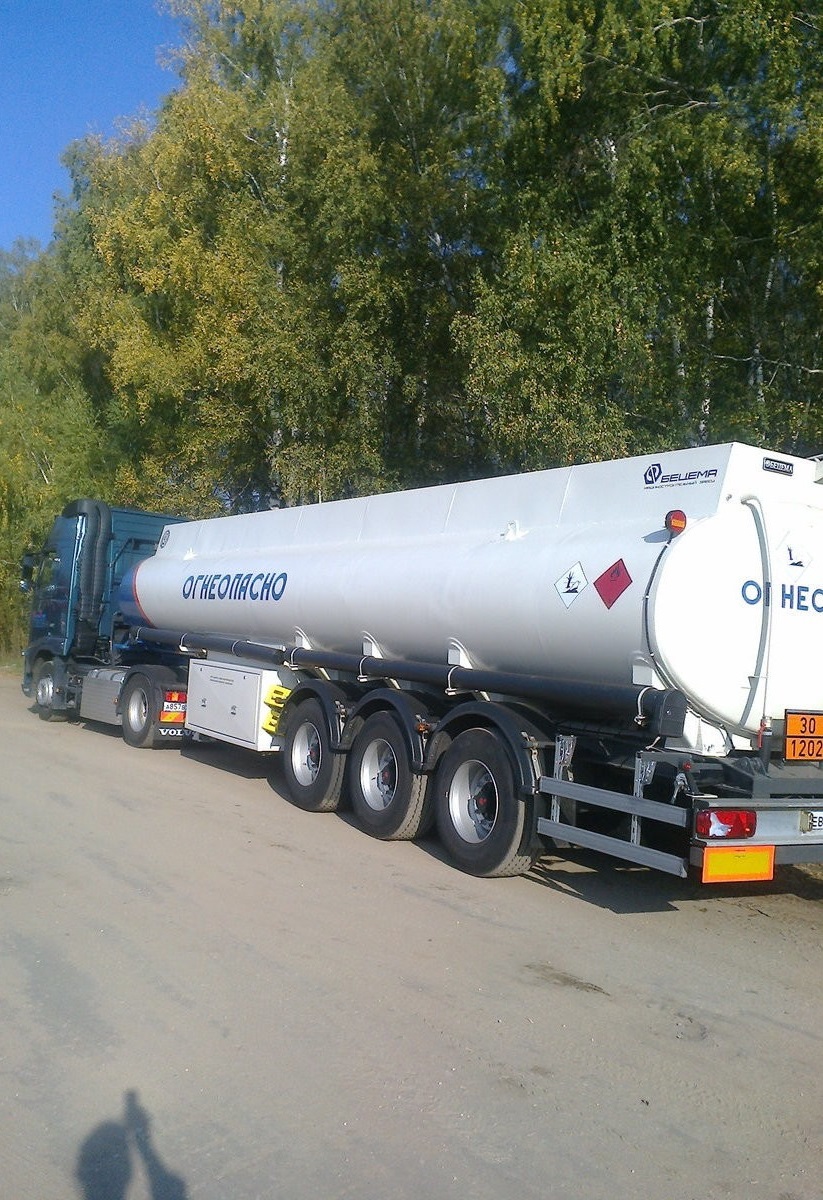 фура с автоцистерной