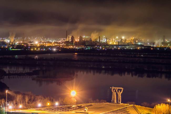 Магнитогорск ночью